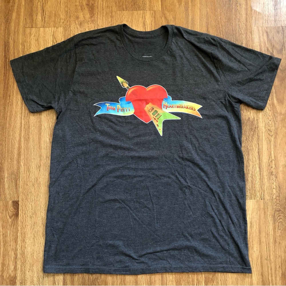 NWOT Tom Petty and the Heartbreakers Men’s Dark Gray T-Shirt Short Sleeve- XL